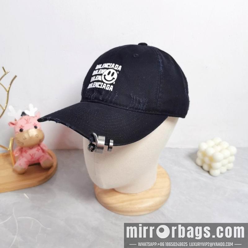 Balenciaga Hat dx18
