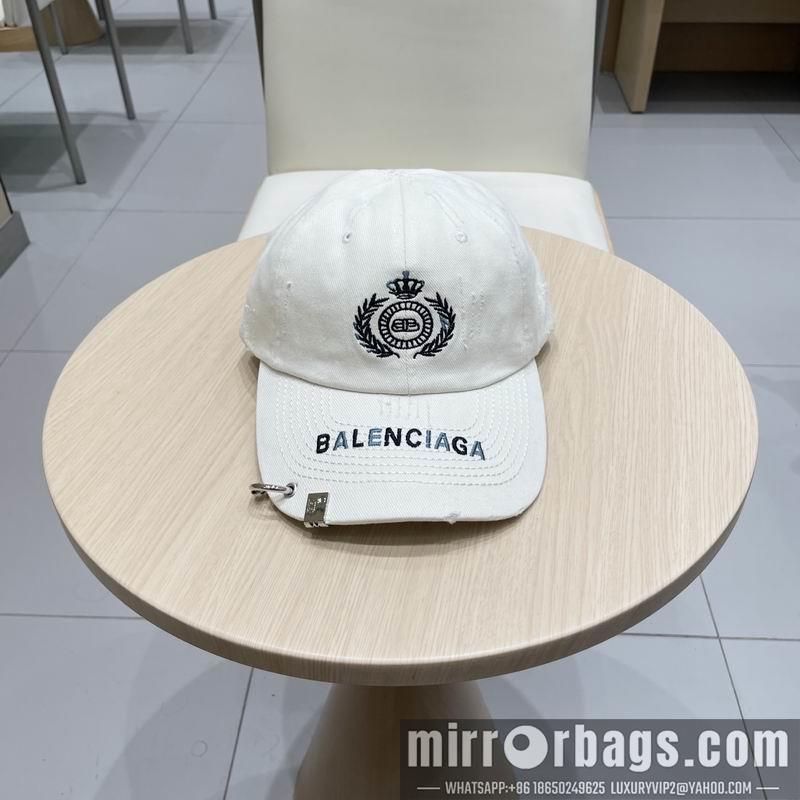 Balenciaga Hat 032001