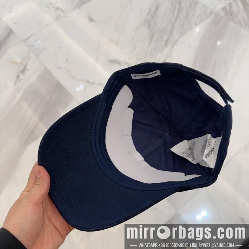 Balenciaga Hat dx72