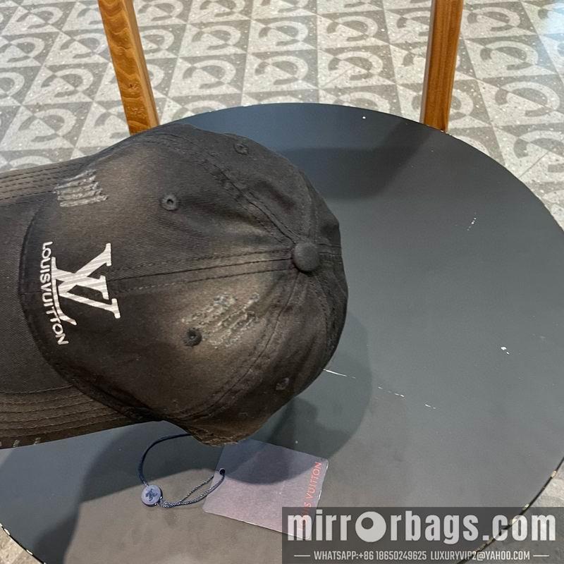 LV Hat 020802