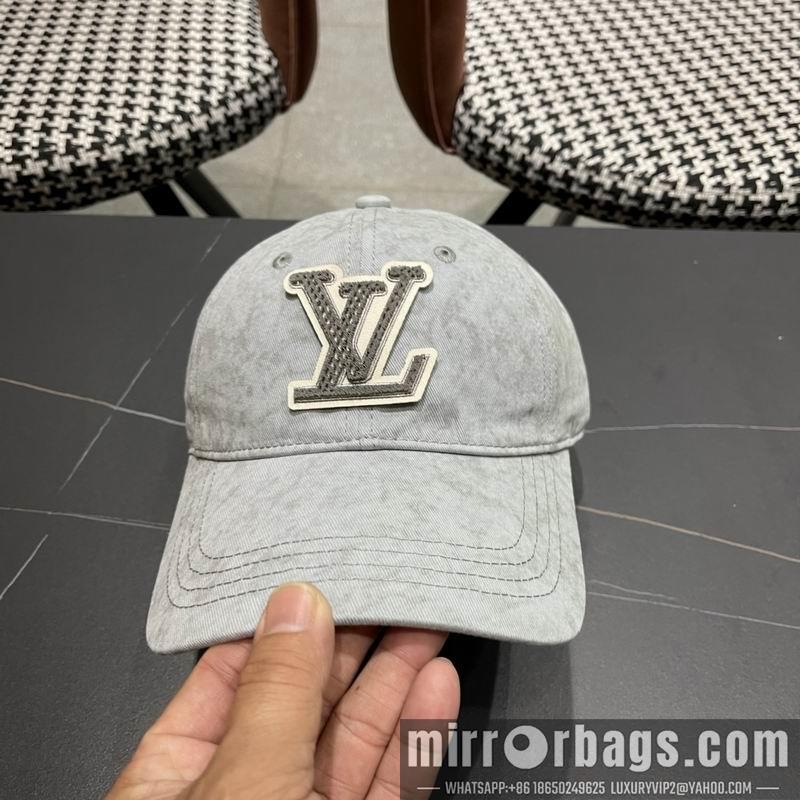 LV Hat 040204