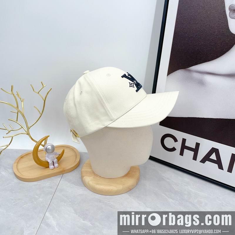 LV Hat dx71