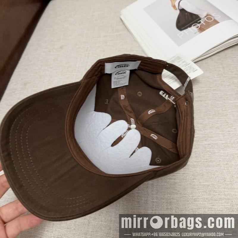Emis Hat dx05