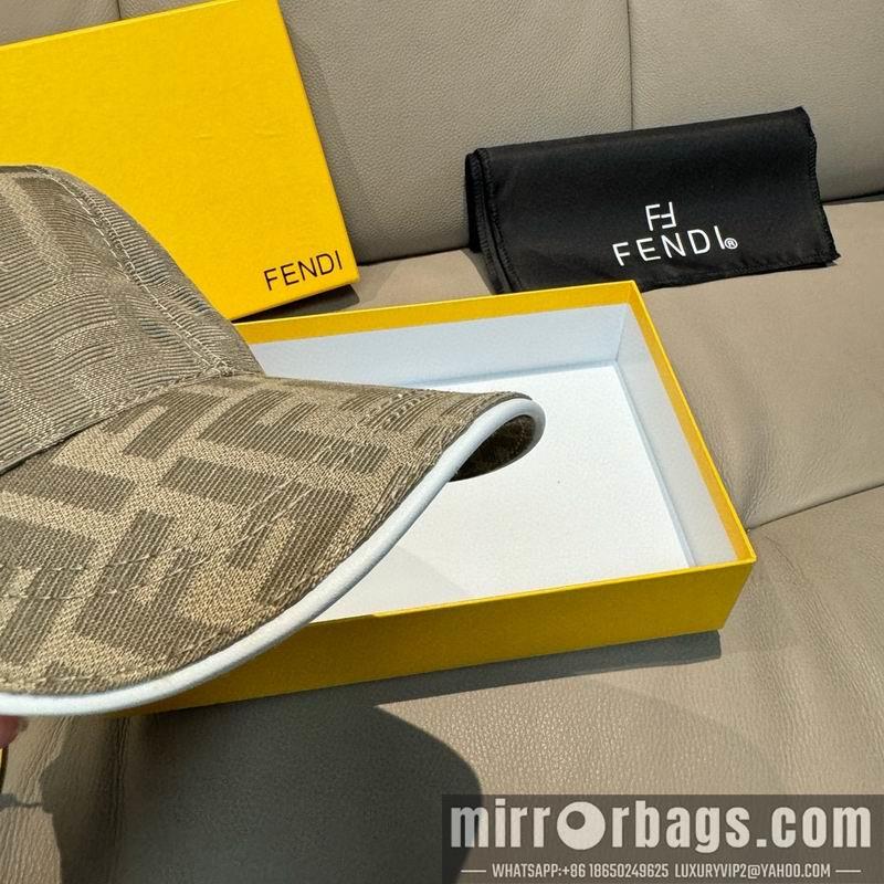 Fendi Hat dx65