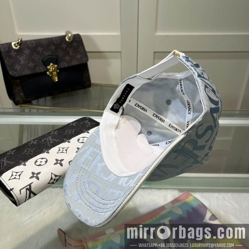 Versace Hat 050702