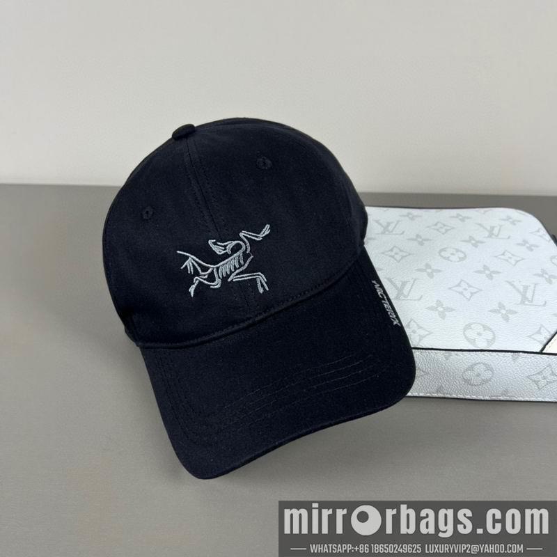 Arcteryx Hat dx17