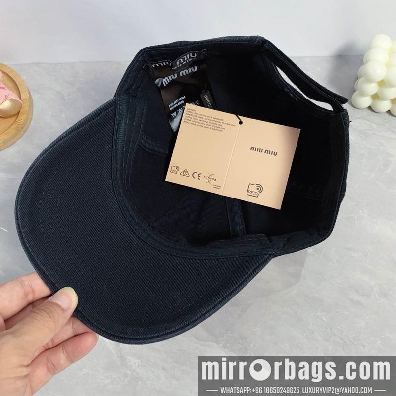 Miumiu Hat dx64