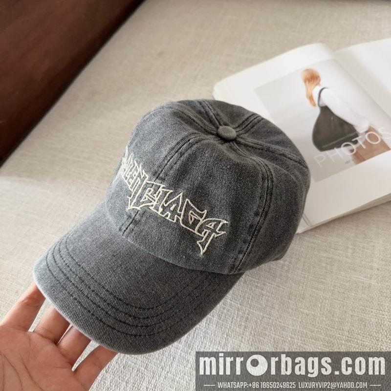 Balenciaga Hat dx39