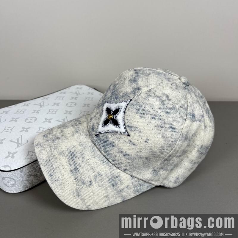 LV Hat dx17