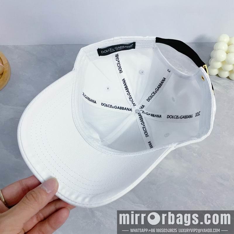 DG Hat dx16