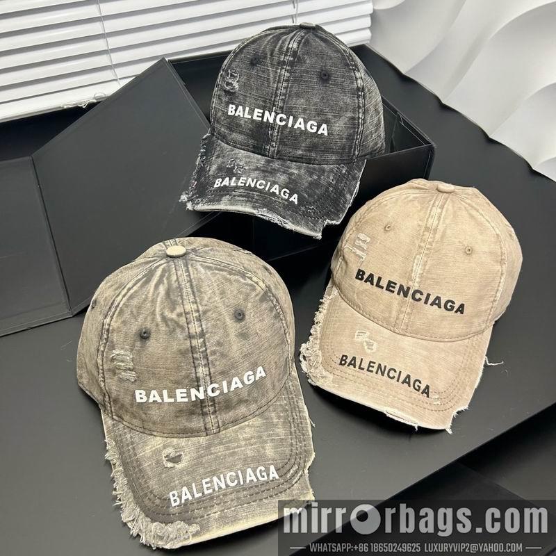 Balenciaga Hat dx10