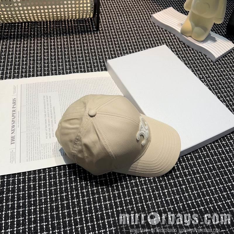 Celine Hat dx43