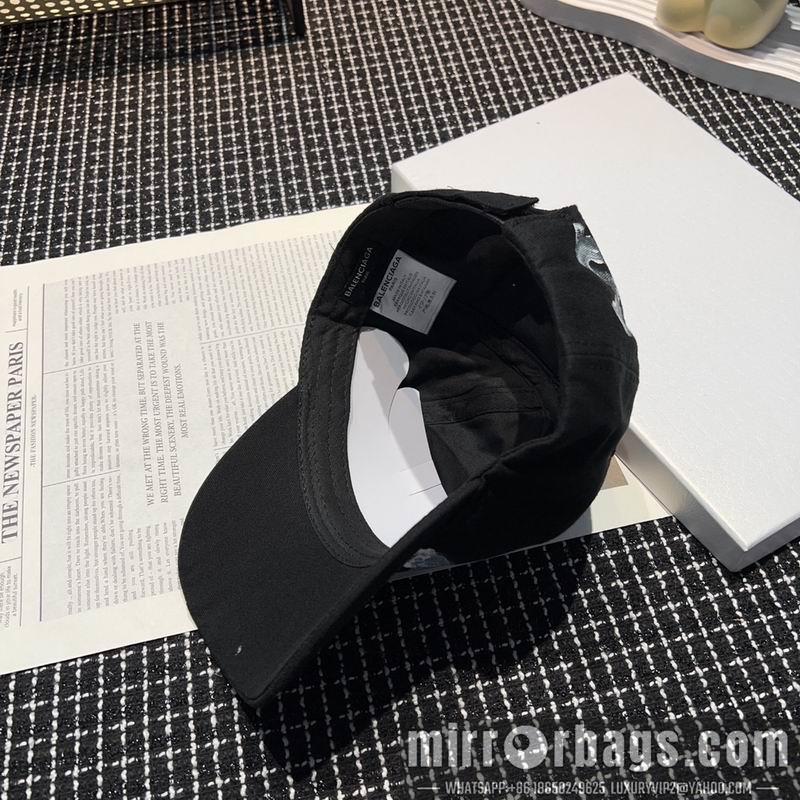 Balenciaga Hat dx15