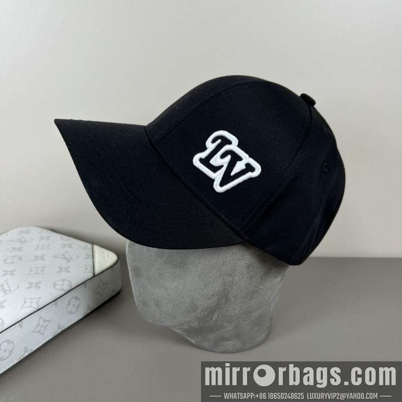 LV Hat dx16