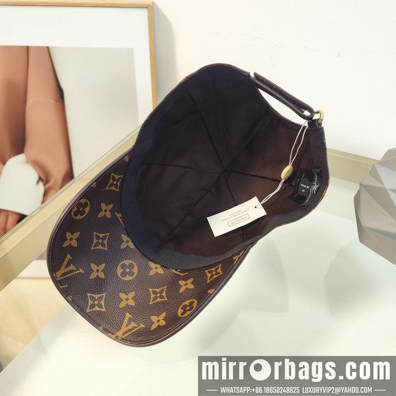 LV Hat dx121