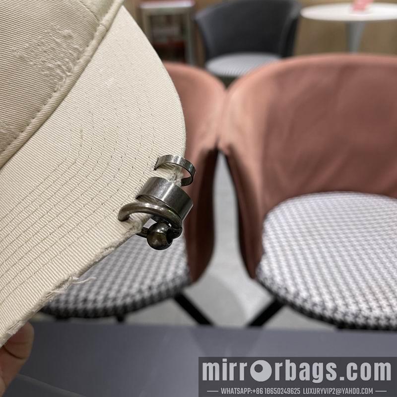 LV Hat 040206