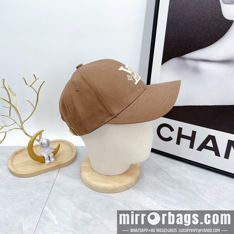 LV Hat dx71