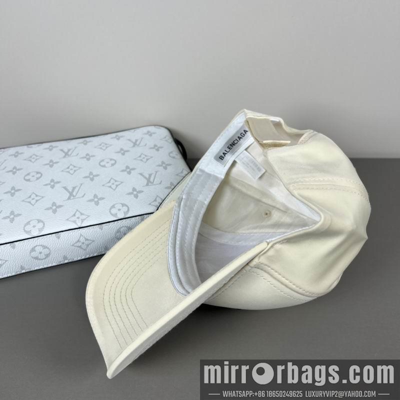 Balenciaga Hat dx33