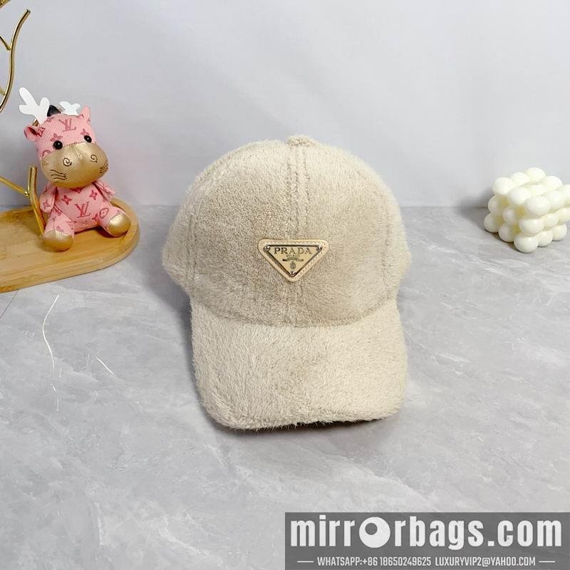 Prada Hat dx38