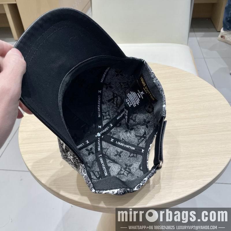 LV Hat 040202