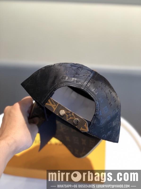 LV Hat 071202