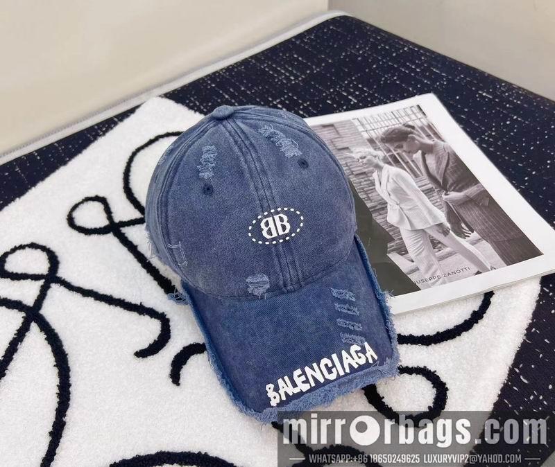 Balenciaga Hat dx107