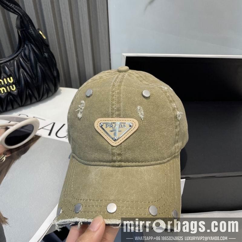 Prada Hat 040202