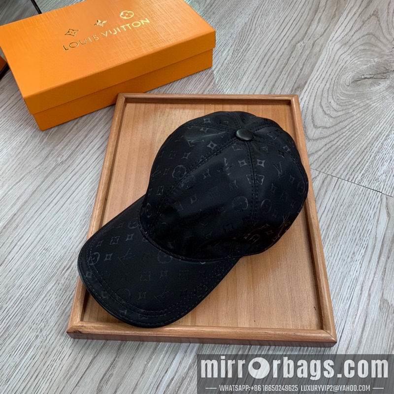 LV Hat dx174