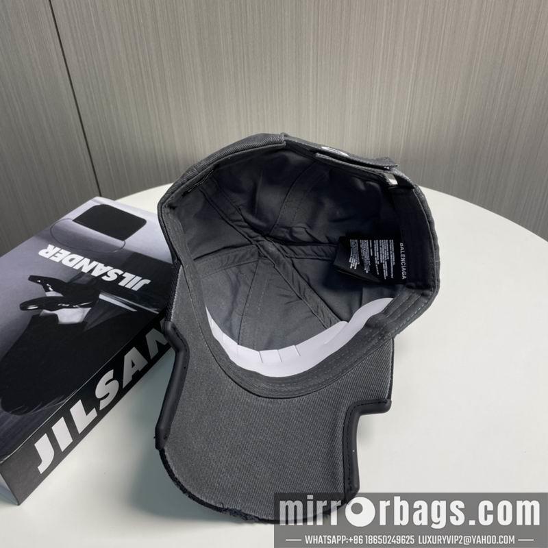 Balenciaga Hat dx57