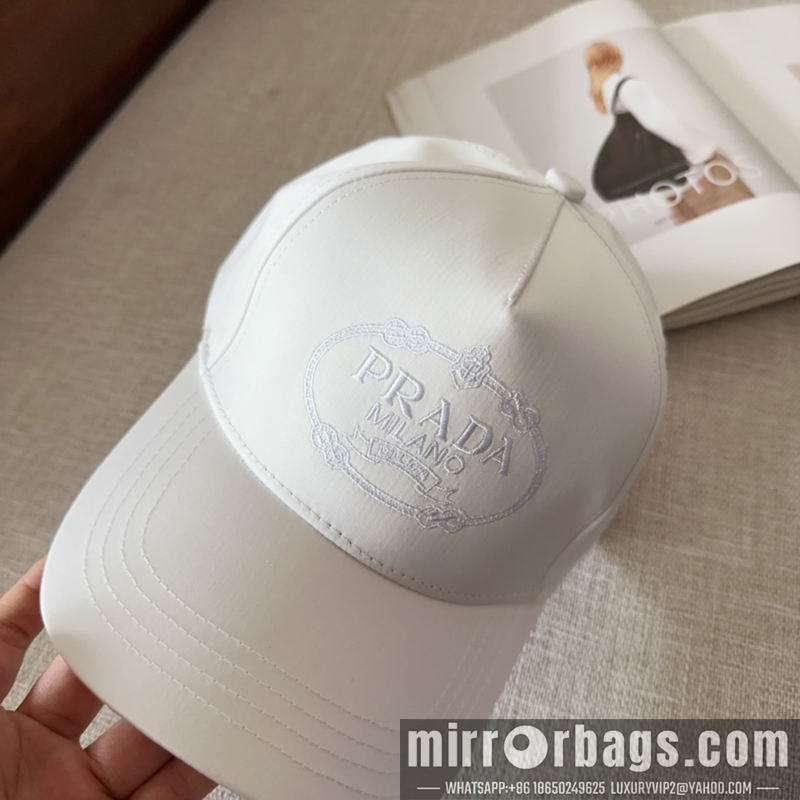 Prada Hat dx15