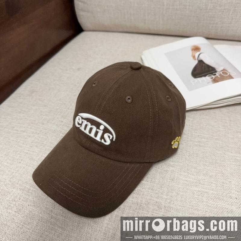 Emis Hat dx05