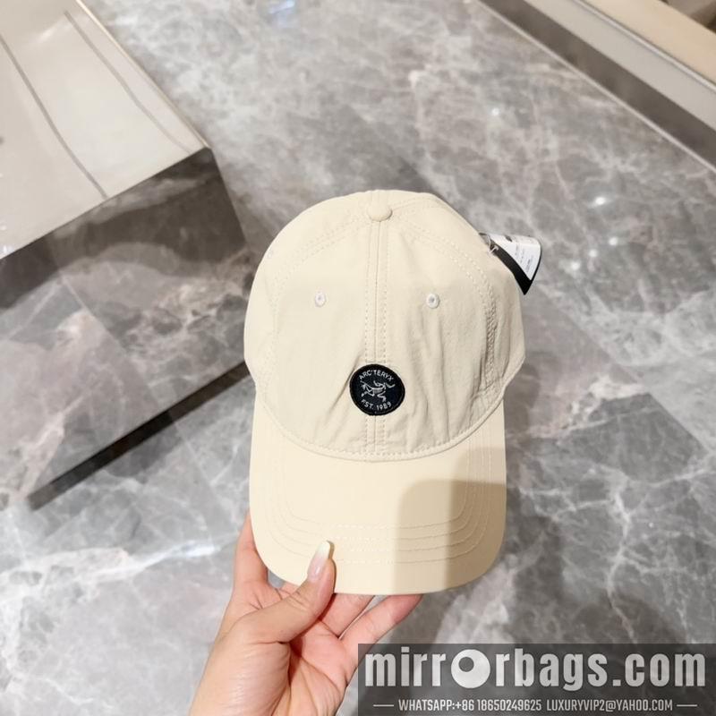 Arcteryx Hat dx10