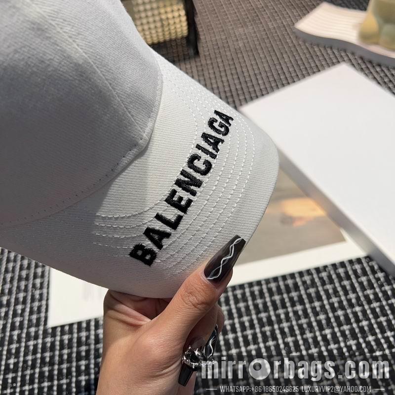 Balenciaga Hat dx13