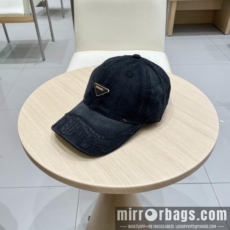 Prada Hat 021002