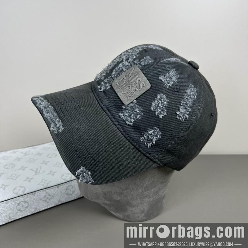 Dior Hat dx07