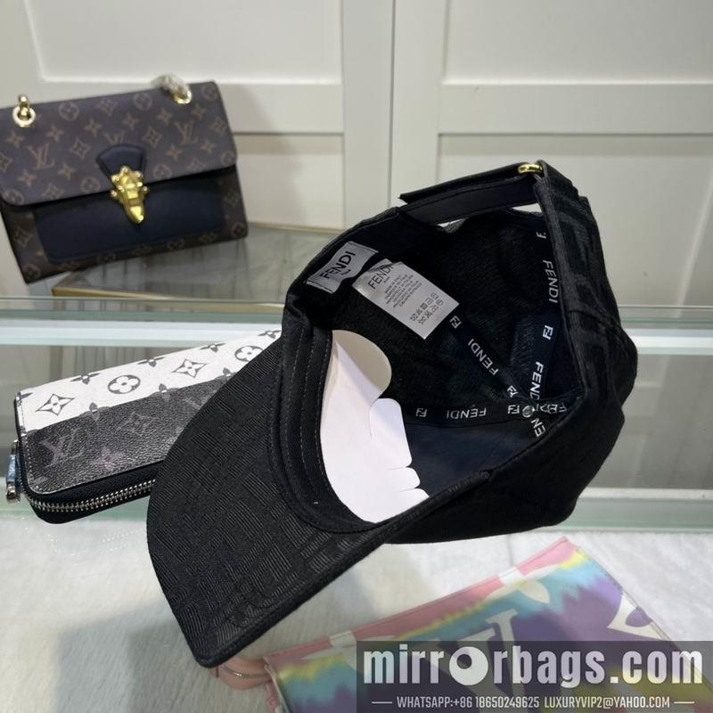 Fendi Hat dx63