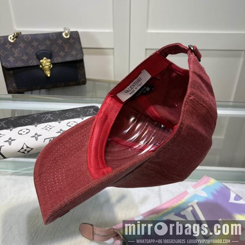 Valentino Hat dx02