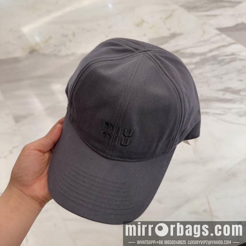 Miumiu Hat dx35