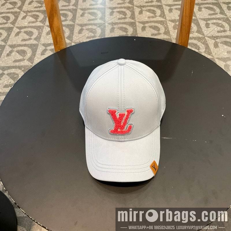 LV Hat 072303