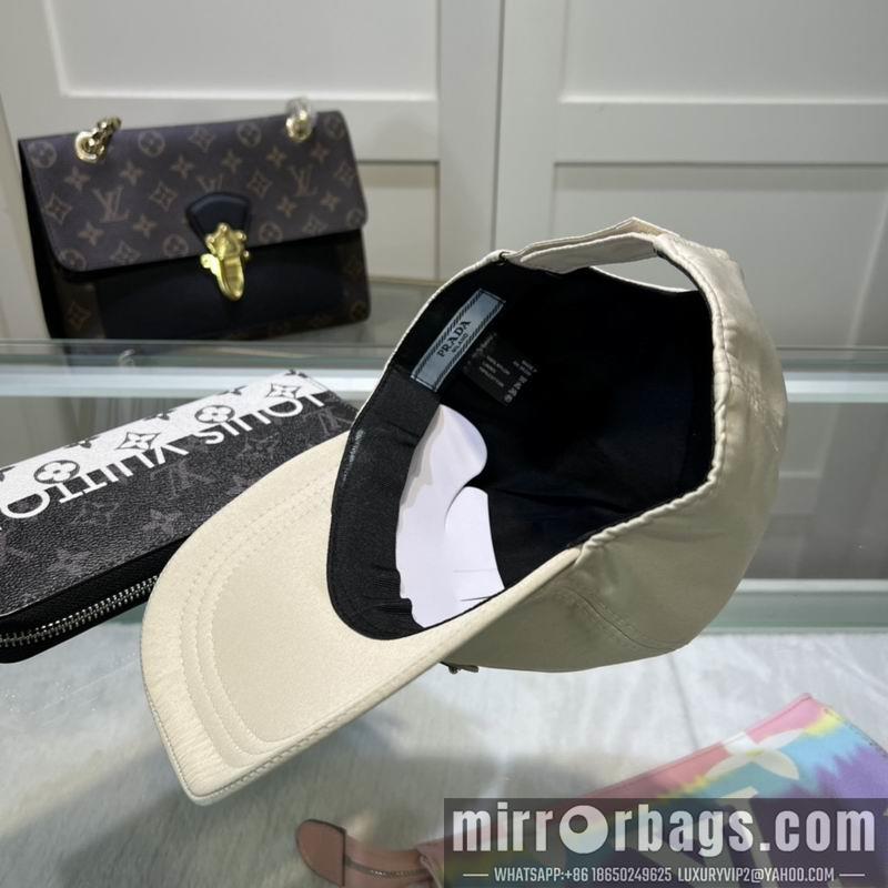 Prada Hat dx10
