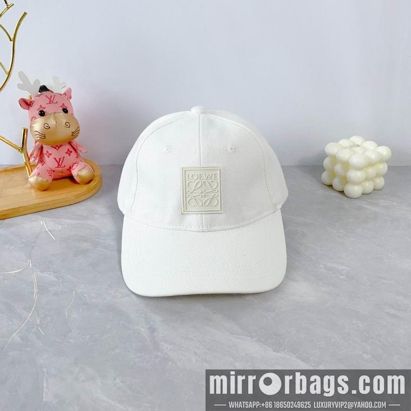 Loewe Hat dx20