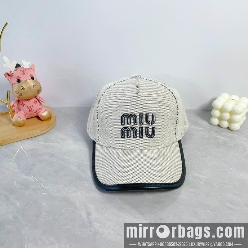 Miumiu Hat dx59