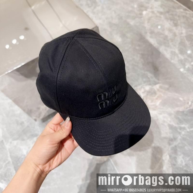 Miumiu Hat 050704