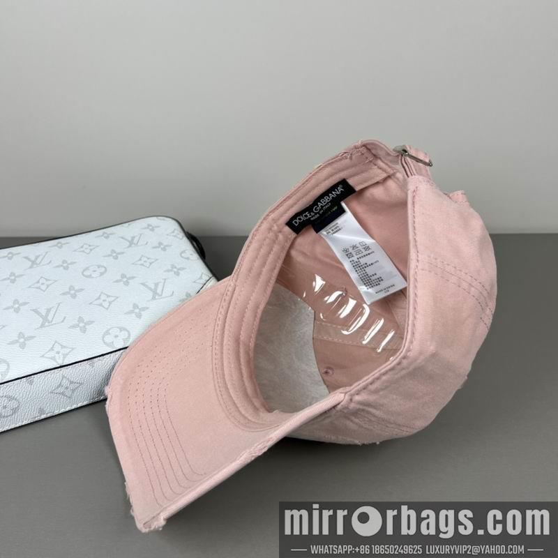 DG Hat dx20