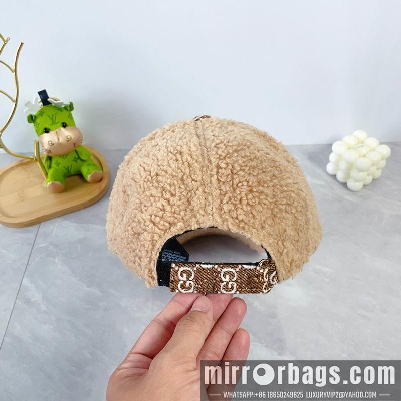 Gucci Hat dx140