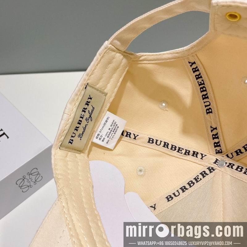 Burberry Hat 050702