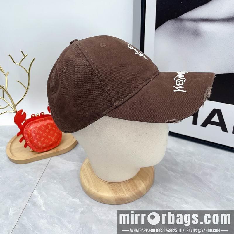 YSL Hat dx32