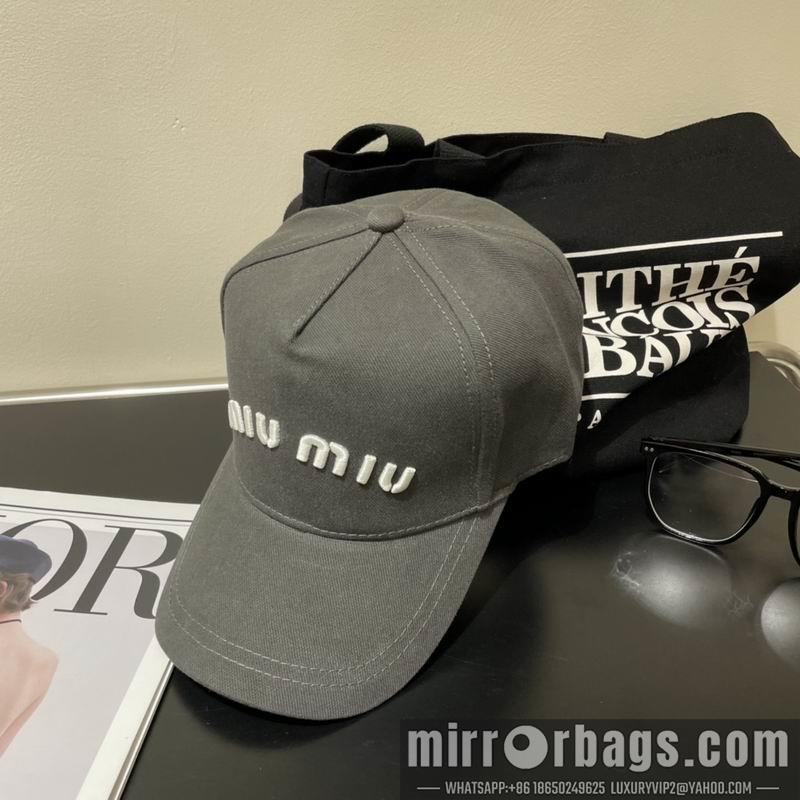 Miumiu Hat 050706