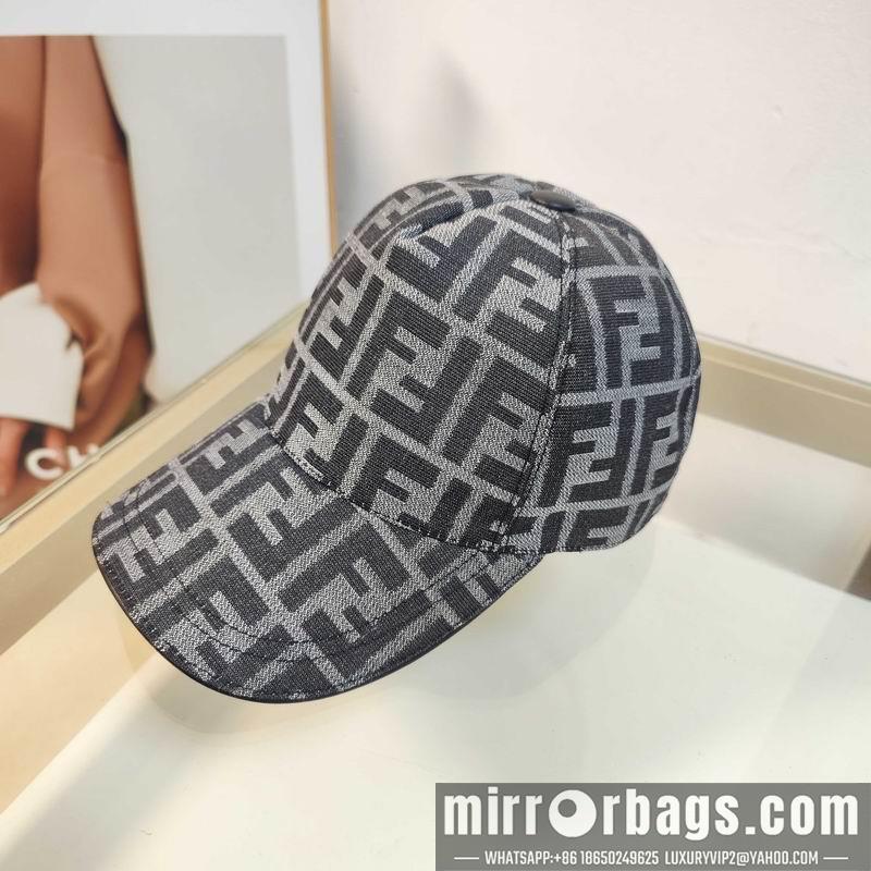 Fendi Hat dx93