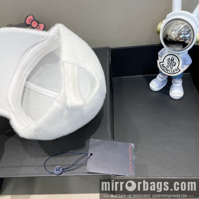 LV Hat 081002
